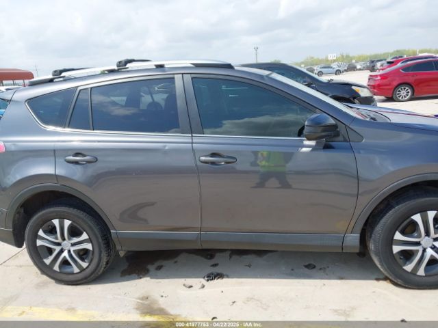 JTMZFREV7JJ724116 Toyota RAV4 LE