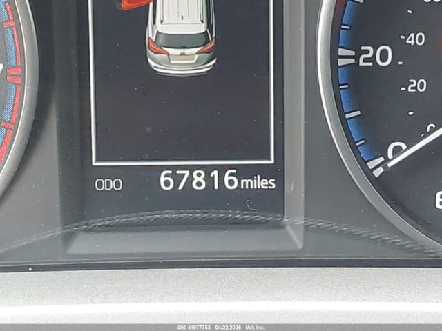 JTMZFREV7JJ724116 Toyota RAV4 LE