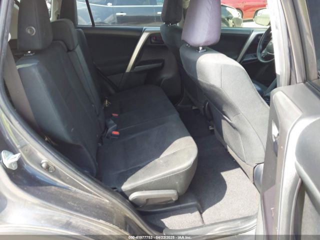JTMZFREV7JJ724116 Toyota RAV4 LE
