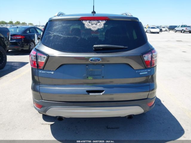 1FMCU0J97HUE07747 Ford Escape Titanium