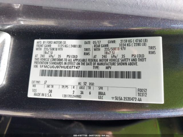 1FMCU0J97HUE07747 Ford Escape Titanium