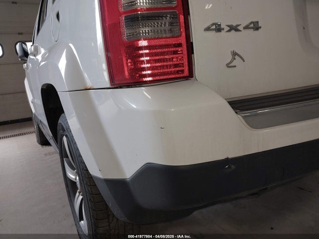 1C4NJRFB6GD581944 Jeep Patriot High Altitude Edition