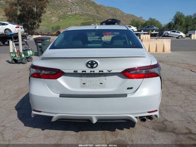 4T1T11AK8PU138805 Toyota CAMRY SE