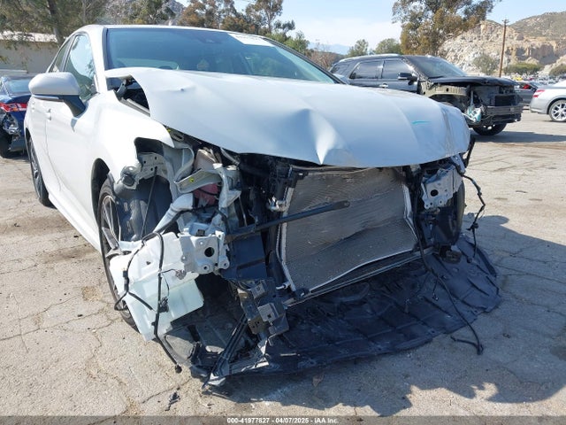 4T1T11AK8PU138805 Toyota CAMRY SE