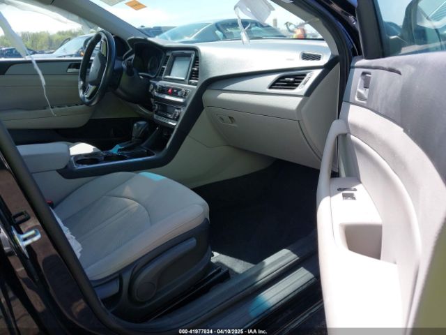 5NPE34AF8KH757581 Hyundai SONATA SEL