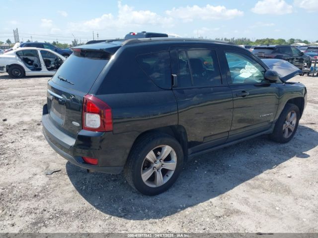 1C4NJDEB6GD712665 Jeep Compass Latitude