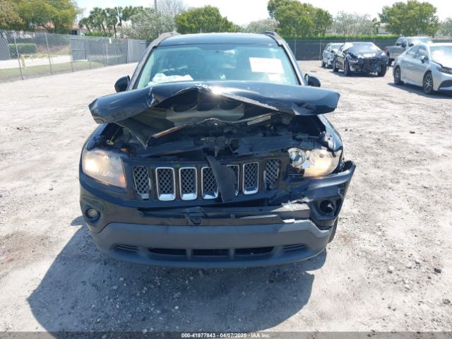 1C4NJDEB6GD712665 Jeep Compass Latitude