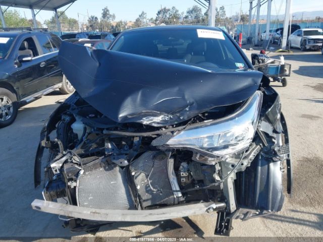 NMTKHMBX9NR141686 Toyota C-HR XLE
