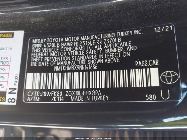 NMTKHMBX9NR141686 Toyota C-HR XLE