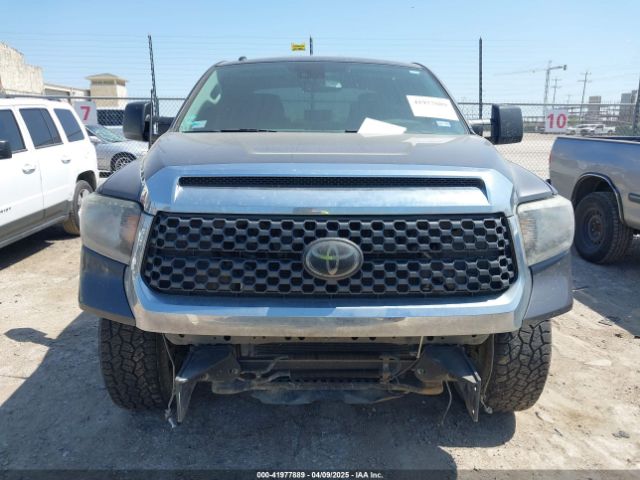 5TFEY5F10JX242131 Toyota Tundra Sr5 5.7l V8