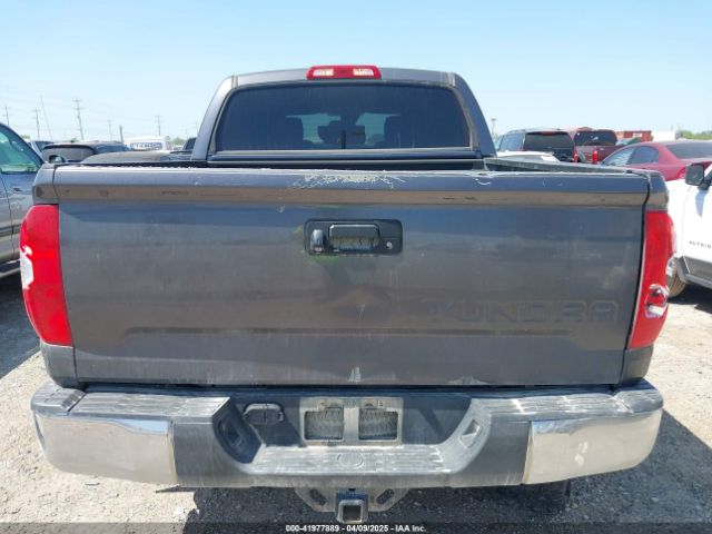 5TFEY5F10JX242131 Toyota Tundra Sr5 5.7l V8