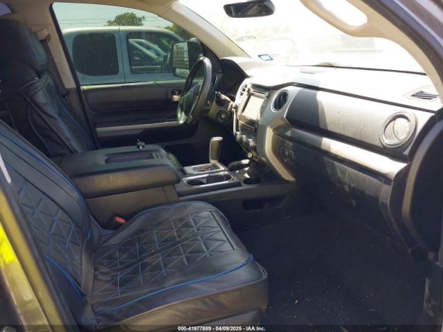 5TFEY5F10JX242131 Toyota Tundra Sr5 5.7l V8