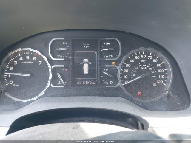 5TFEY5F10JX242131 Toyota Tundra Sr5 5.7l V8