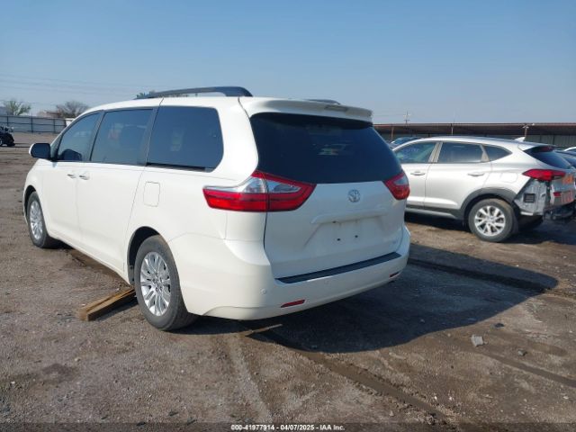 5TDYZ3DC0HS873190 Toyota Sienna Xle Premium 8 Passenger