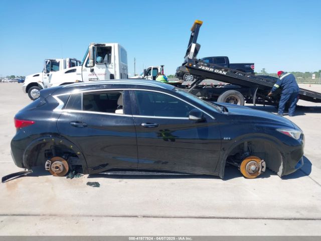 SJKCH5CP8KA007154 Infiniti Qx30 Luxe