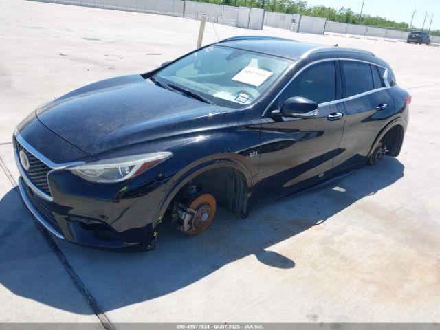 SJKCH5CP8KA007154 Infiniti Qx30 Luxe
