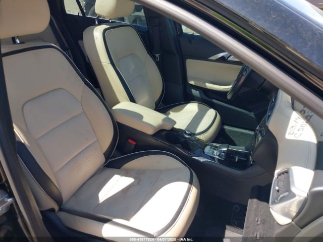 SJKCH5CP8KA007154 Infiniti Qx30 Luxe