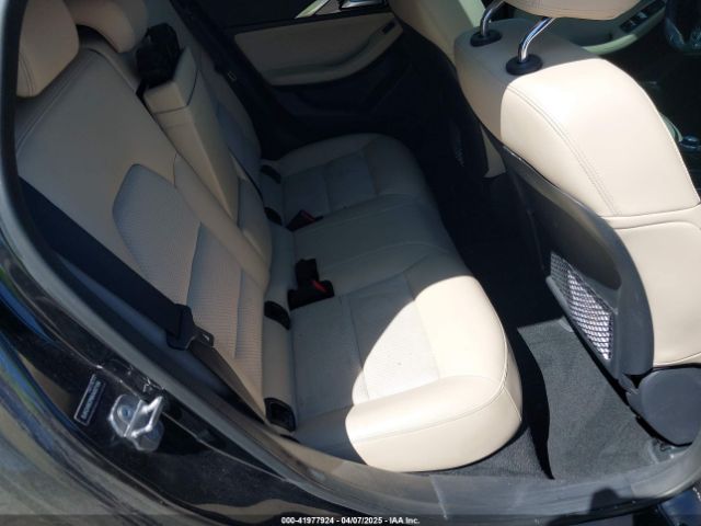 SJKCH5CP8KA007154 Infiniti Qx30 Luxe