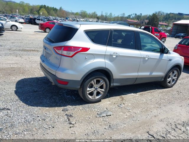 1FMCU0GX2GUC82788 Ford ESCAPE SE