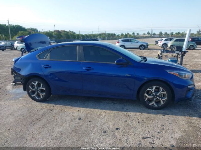3KPF24AD4ME406468 KIA Forte Lxs