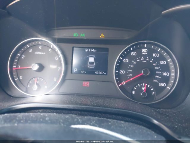3KPF24AD4ME406468 KIA Forte Lxs