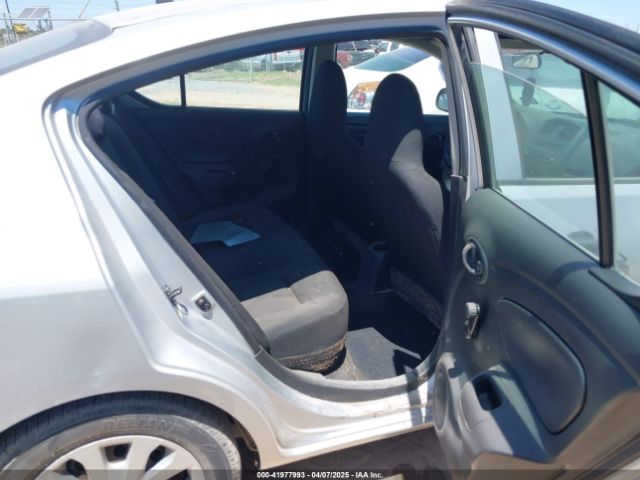 3N1CN7AP7FL915767 Nissan Versa 1.6 S+