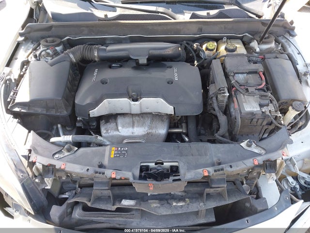 1G11D5SLXFF226106 Chevrolet MALIBU 2LT