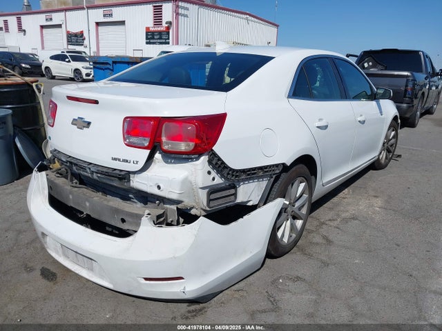 1G11D5SLXFF226106 Chevrolet MALIBU 2LT