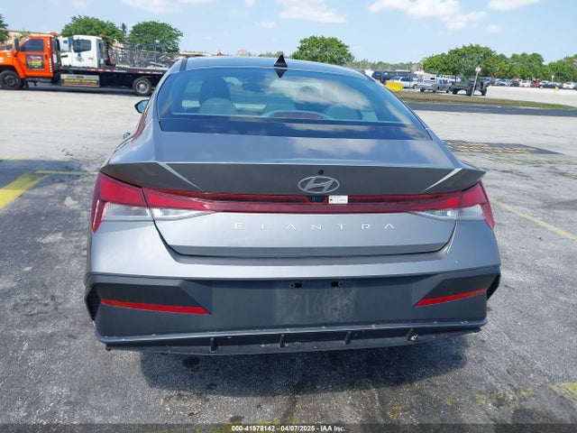 Hyundai ELANTRA SEL 2024 KMHLM4DG3RU820820 Image 16