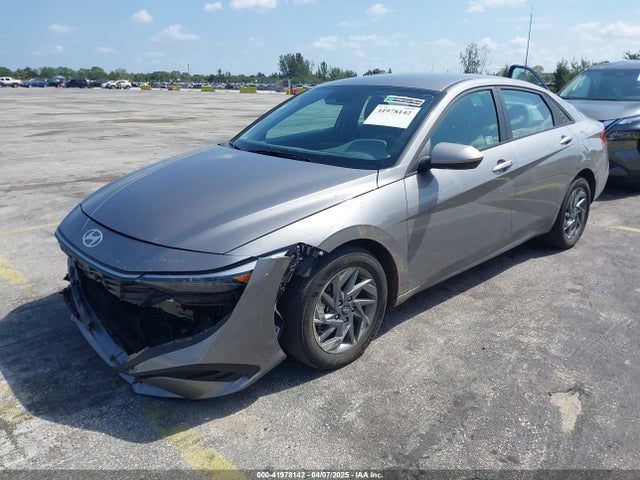 Hyundai ELANTRA SEL 2024 KMHLM4DG3RU820820 Image 2