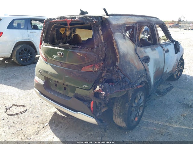 KNDJ23AU9L7045578 KIA Soul X-line