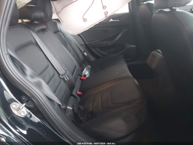 3VW6T7BU5KM220984 Volkswagen Jetta Gli 2.0t 35th Anniversary Edition/2.0t Autobahn/2.0t S