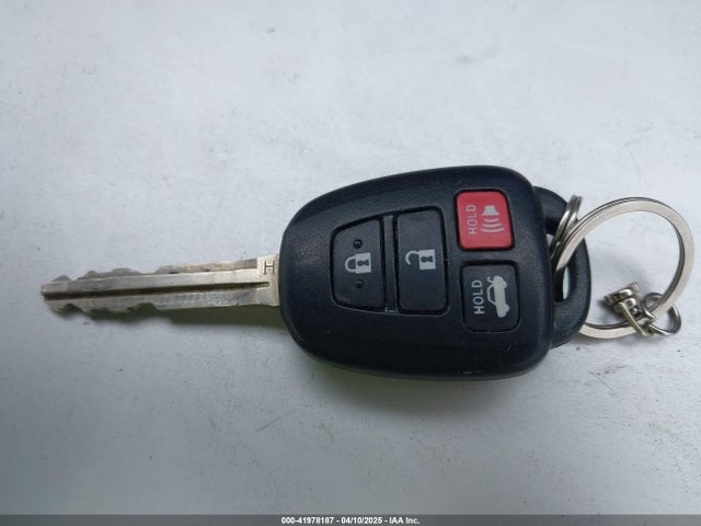 4T1BF1FK6HU725687 Toyota CAMRY LE
