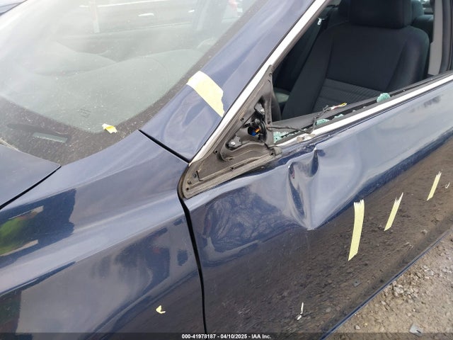 4T1BF1FK6HU725687 Toyota CAMRY LE
