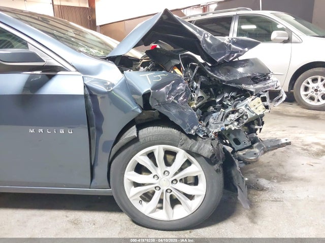 1G1ZD5ST7KF133962 Chevrolet MALIBU LT