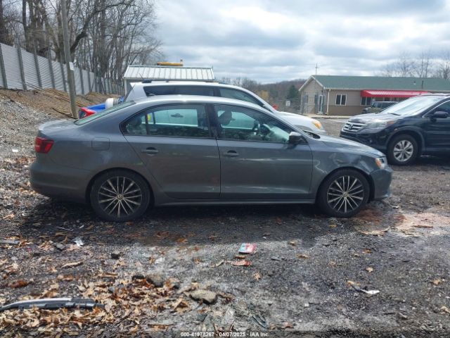 3VWD17AJ7GM225289 Volkswagen Jetta 1.8t Sport