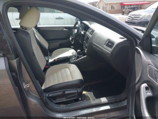 3VWD17AJ7GM225289 Volkswagen Jetta 1.8t Sport