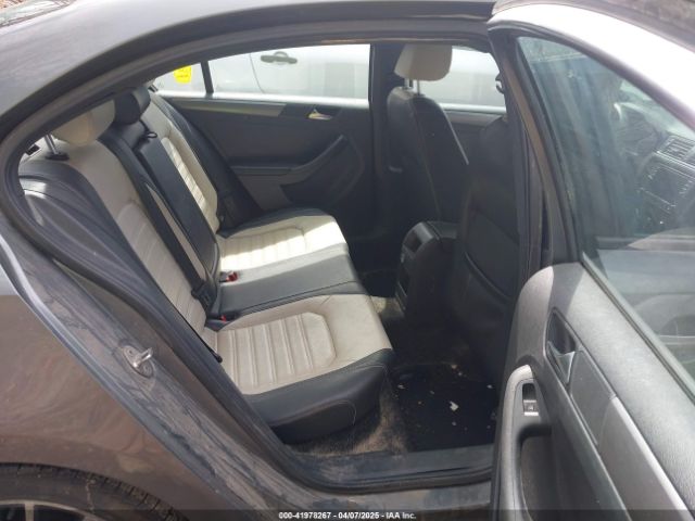 3VWD17AJ7GM225289 Volkswagen Jetta 1.8t Sport