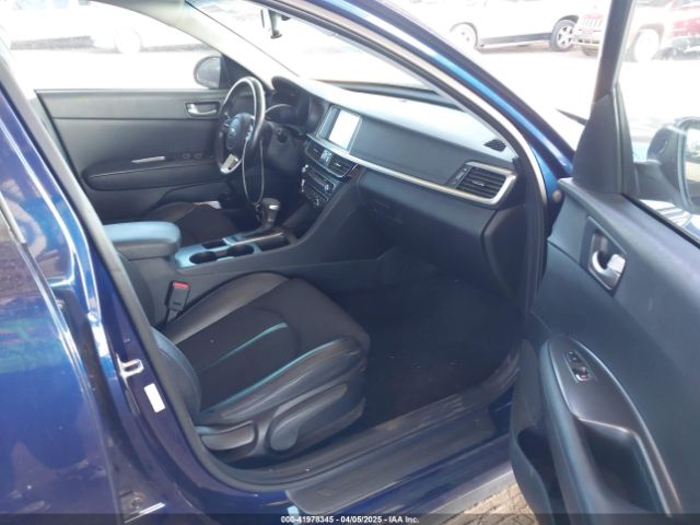 5XXGT4L39KG319255 KIA Optima S