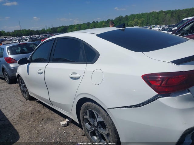 KIA Forte Lxs 2021 3KPF24AD5ME335197 Image 14