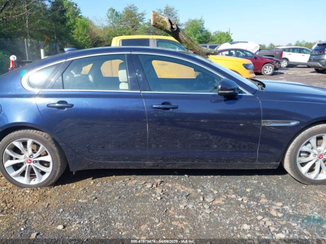 SAJBD4FX7JCY57670 Jaguar Xf 25t Premium