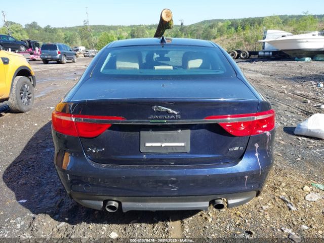 SAJBD4FX7JCY57670 Jaguar Xf 25t Premium