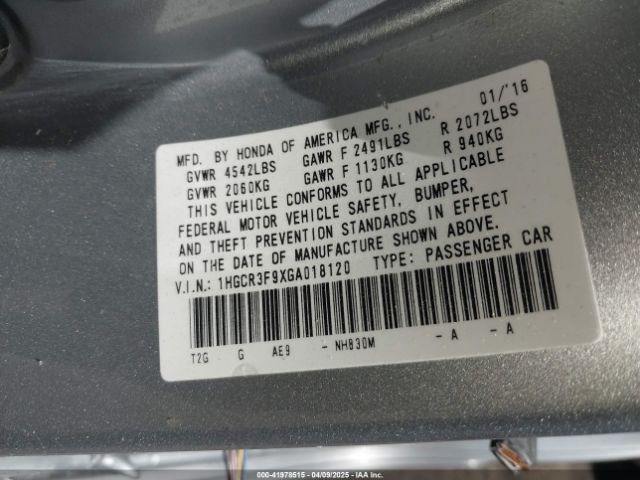 1HGCR3F9XGA018120 Honda Accord Touring