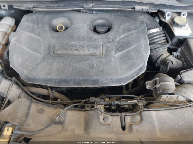 1FMCU9J98FUC70495 Ford Escape Titanium