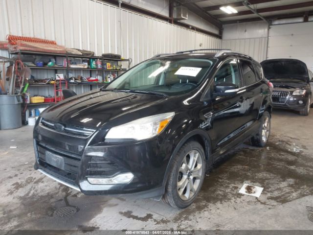 1FMCU9J98FUC70495 Ford Escape Titanium