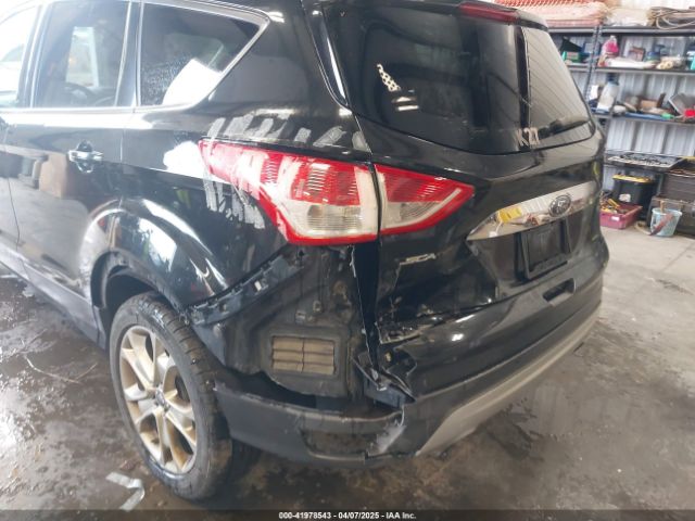 1FMCU9J98FUC70495 Ford Escape Titanium