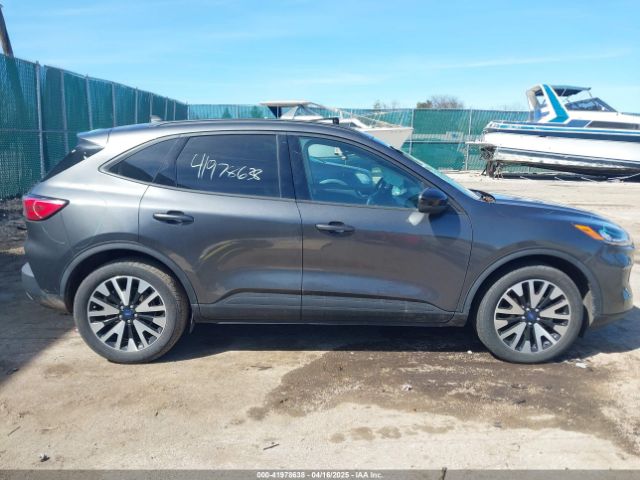 1FMCU9BZ0LUB81689 Ford Escape Se Sport Hybrid