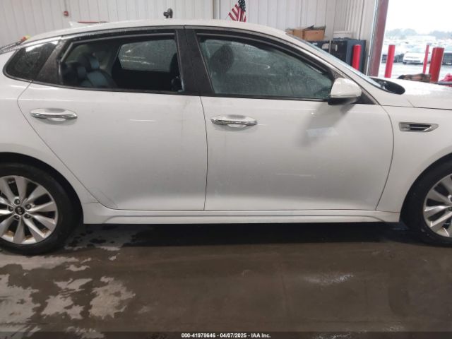 5XXGT4L31JG238006 KIA Optima S