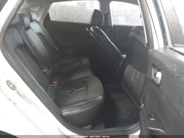 5XXGT4L31JG238006 KIA Optima S
