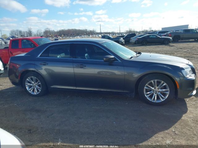 2C3CCAAG2GH295456 Chrysler 300 Limited